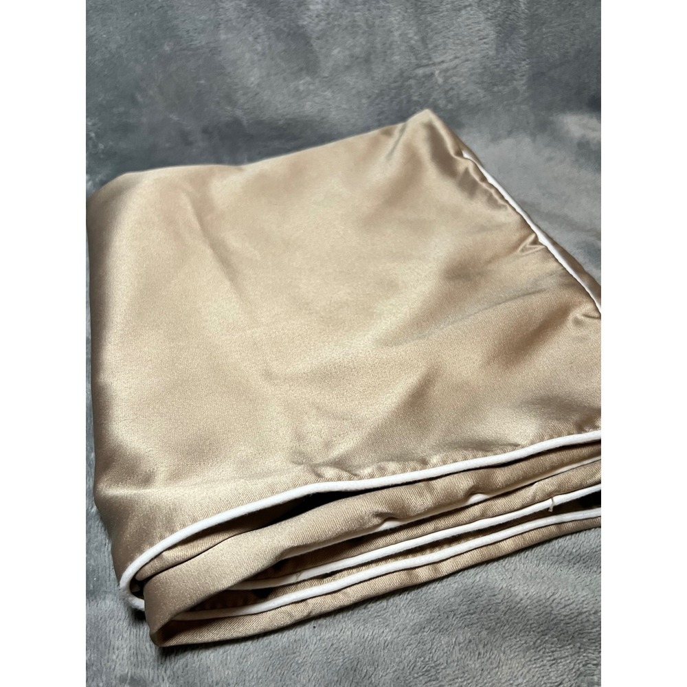 Iluminage Gold Copper Infused Anti Aging Pillowcases Standard Set Of 2 Excellent
